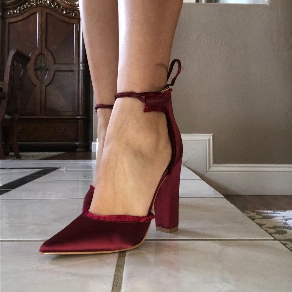 Heels - Picture 3 of 6